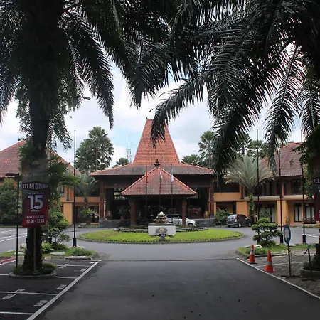 Laras Asri Resort & Spa-2